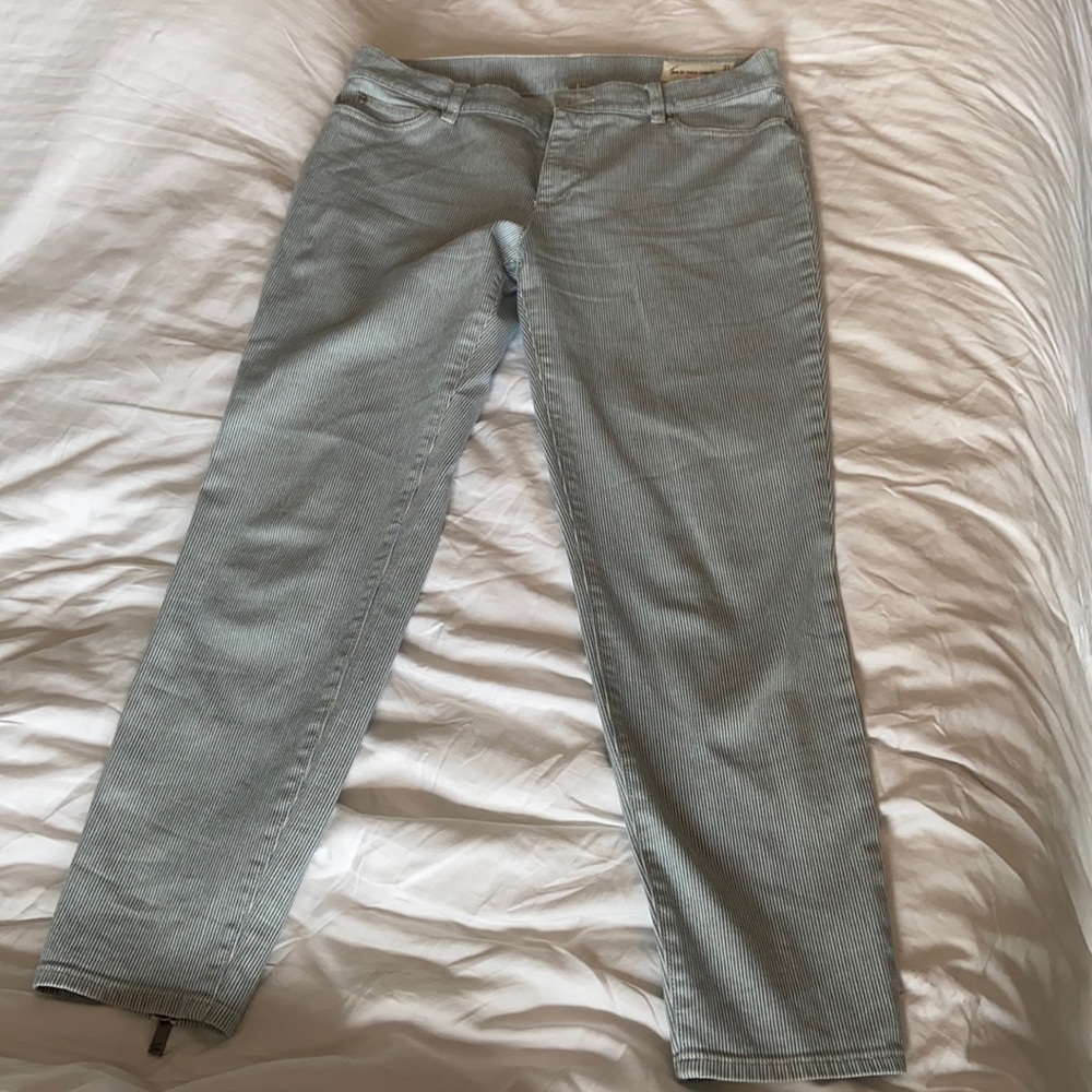 Women’s Capri jeans